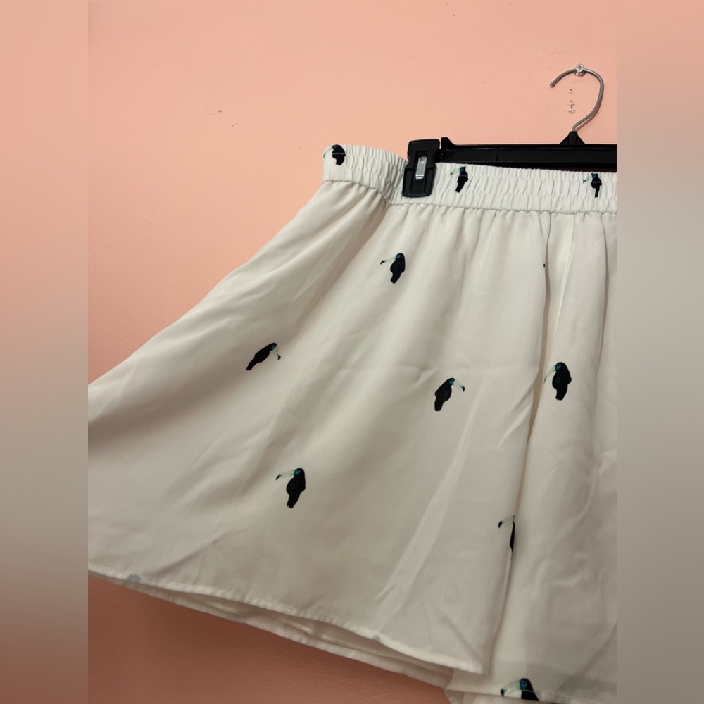 LOFT White and Black Patterned Women Shorts - Picture 3 of 5